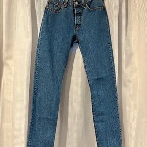 Levis 501 original womens button fly jeans 24x32 straight leg reg fit